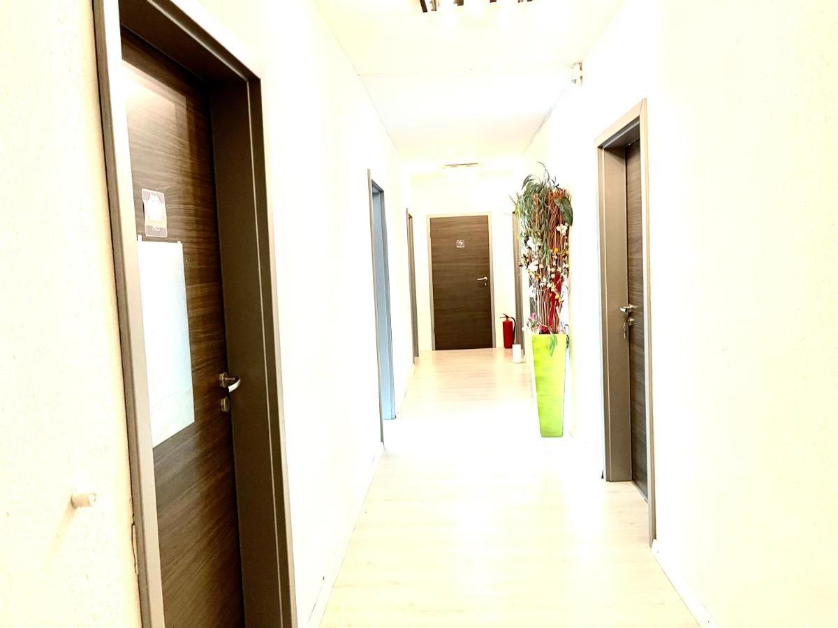 שקאודיטז #World Monteurzimmer מראה חיצוני תמונה